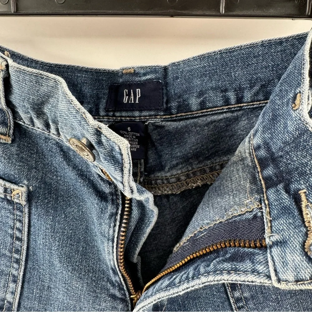 Vintage GAP High-Rise Denim Shorts – Size 6 - Picture 4 of 5
